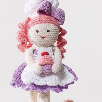 Free Crochet Baker Lily Doll Pattern
