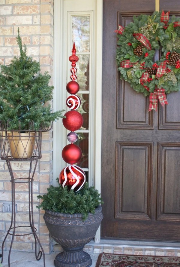 DIY Tall Christmas Ornament Topiary