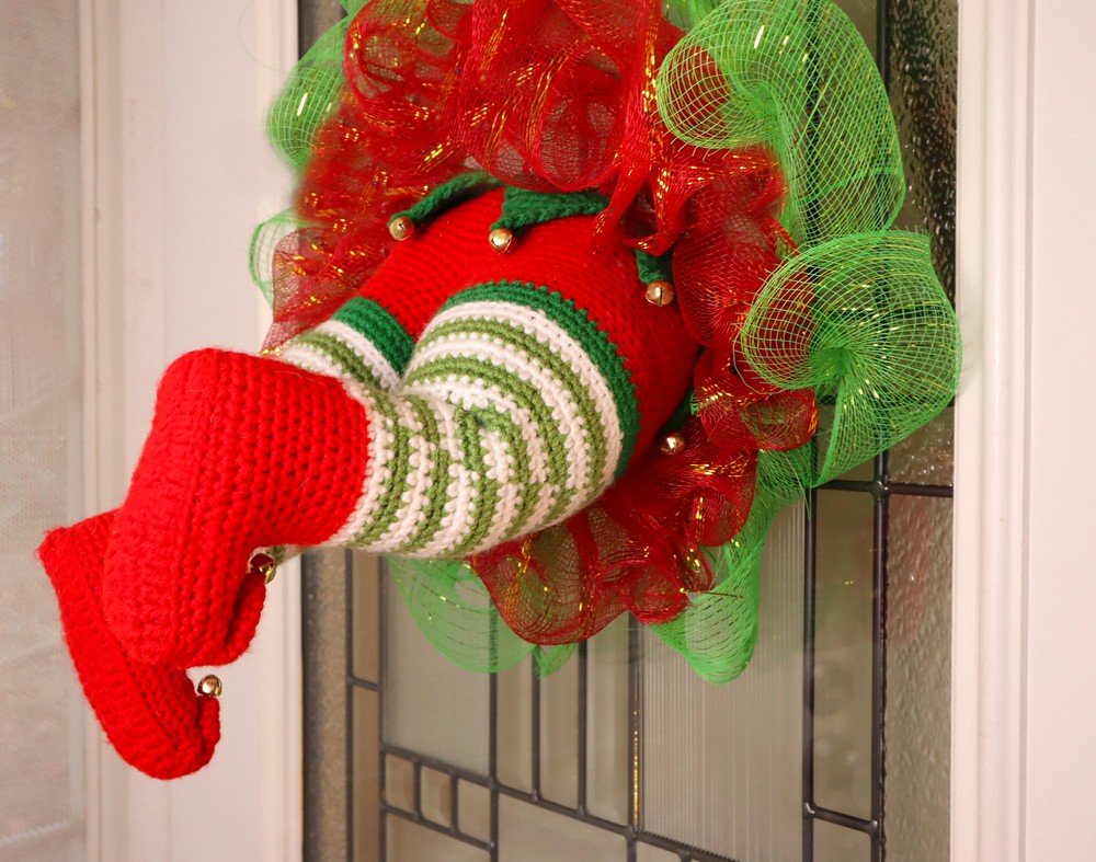 How To Hang A Christmas Wreath