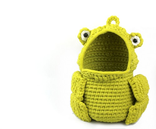 Frog Hanging Crochet Basket Pattern
