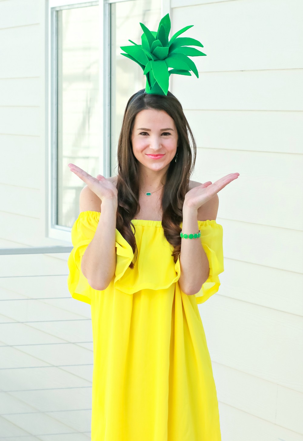 Easy DIY Pineapple Costume For Halloween