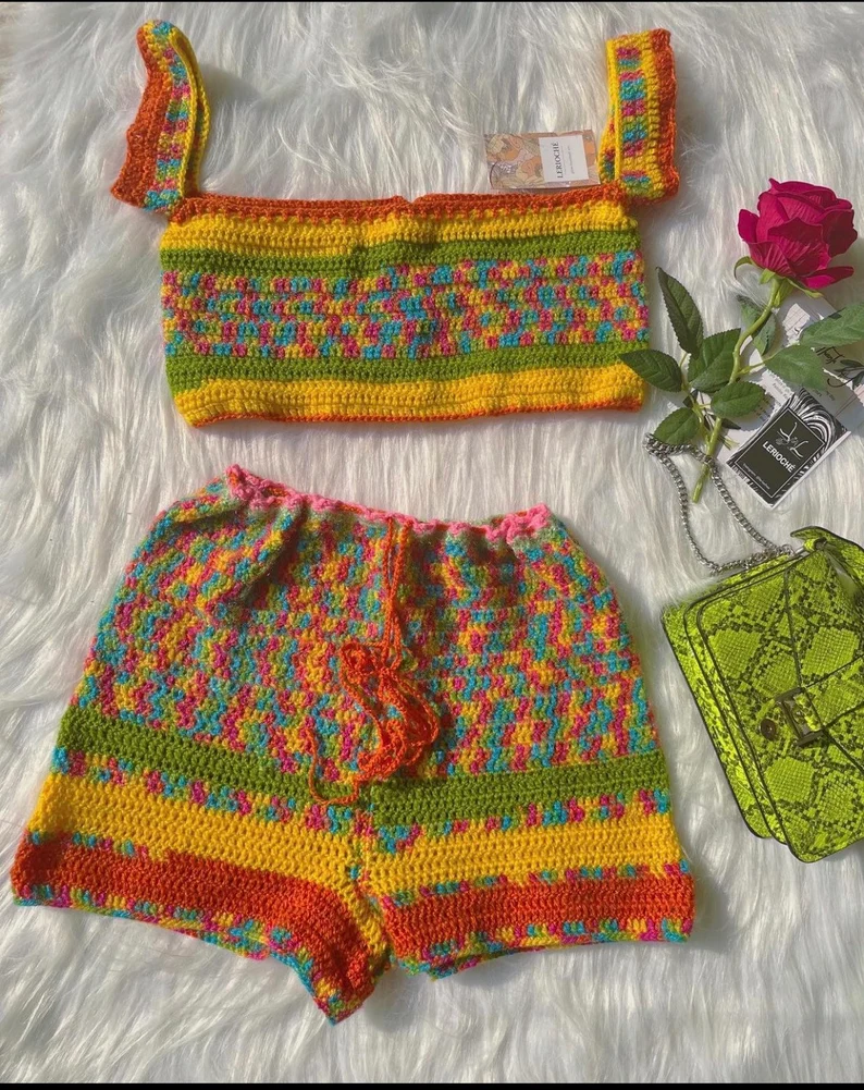 Multi-coloured Star Crochet Shorts Pattern