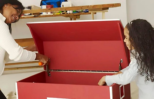 Build a Toy Chest in DIY Plan