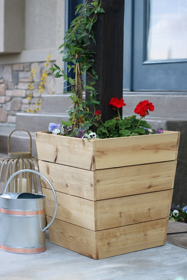 DIY $15 Modern Cedar Planter Plan