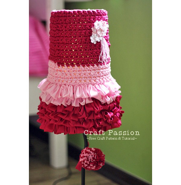Dolly Crochet Lampshade Cover