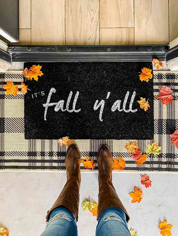 DIY Fall Doormat