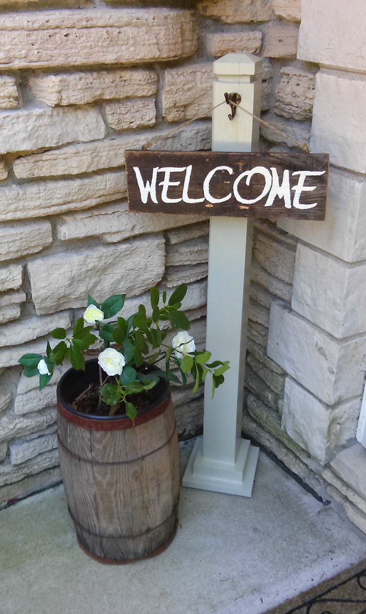 Front Porch Welcome Sign DIY