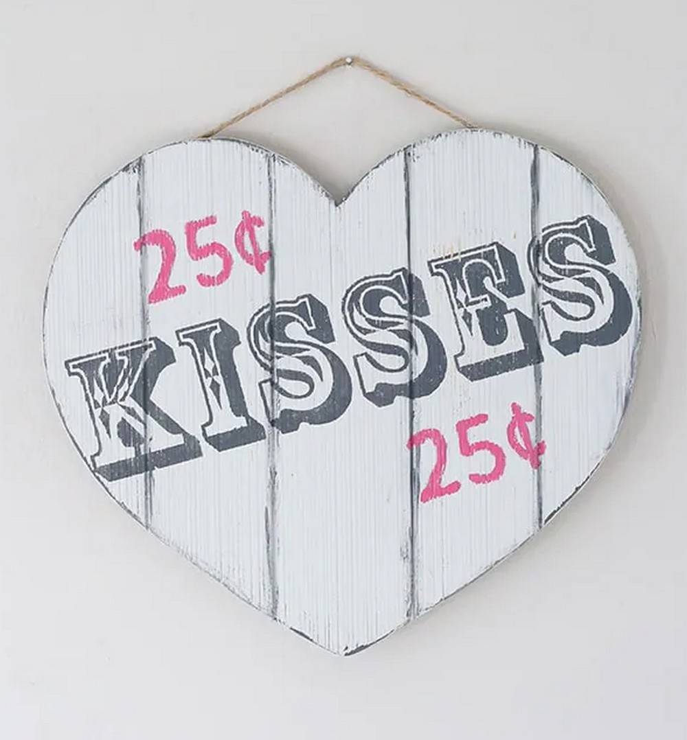 Valentines DIY Kissing Booth Sign