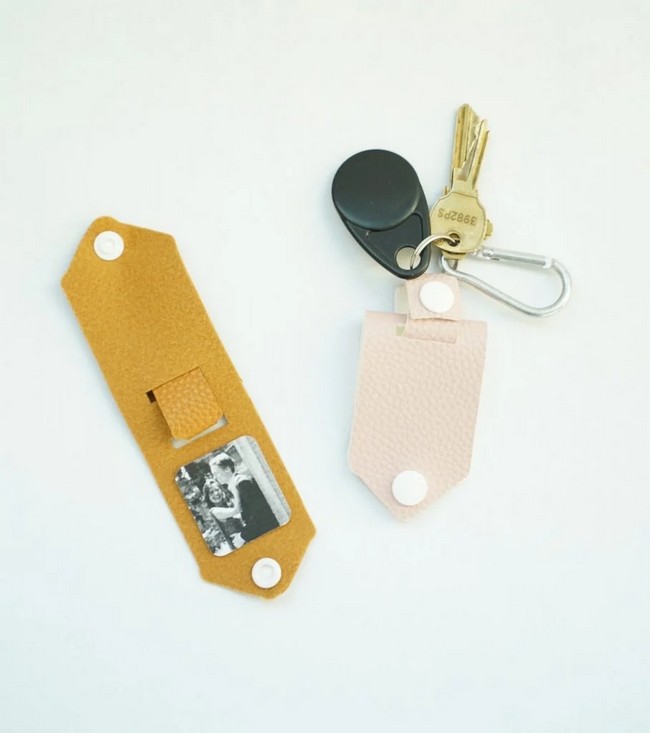  DIY Leather Photo Keychain