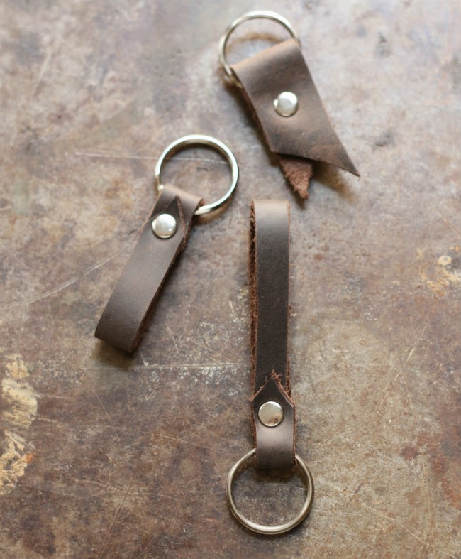  How To Make These DIY Leather Keychain Fobs