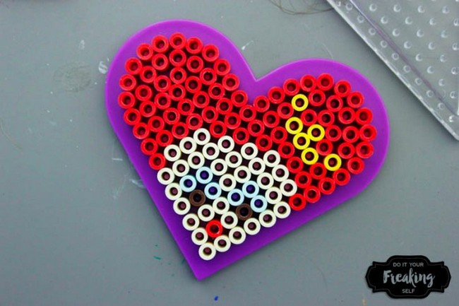 DIY Queen Of Hearts Magnets