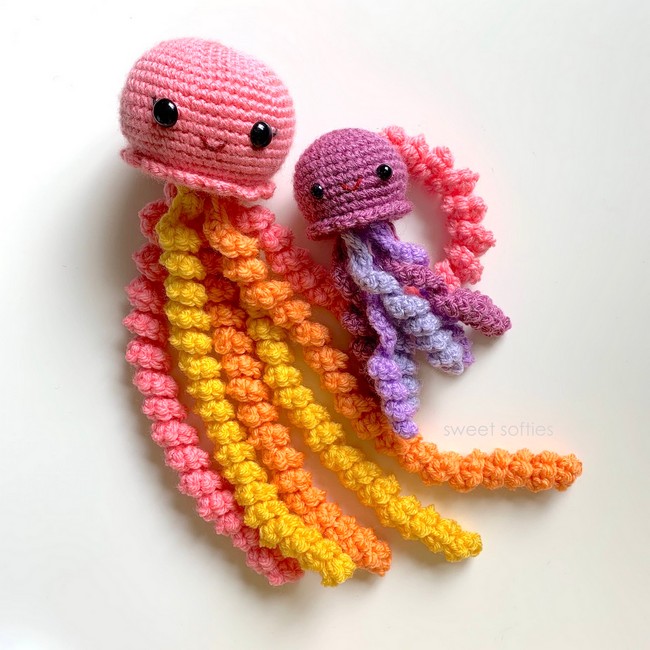 Mommy & Baby Jellyfish