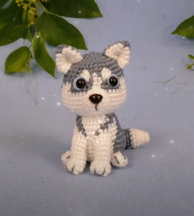 Crochet Husky Dog Mini Pattern
