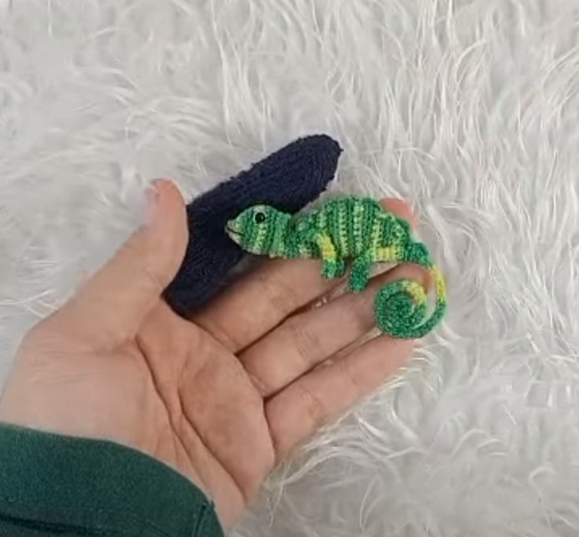 How To Crochet Chameleon
