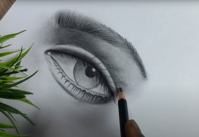 How to shade a realistic eye