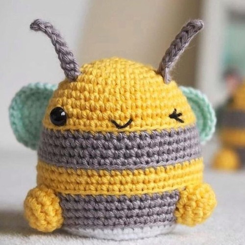 Crochet Bee Amigurumi Pattern