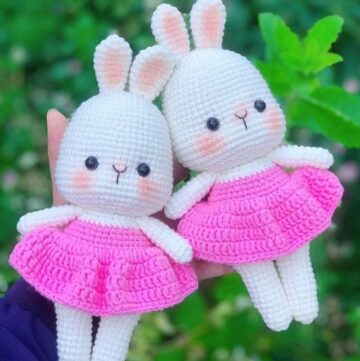 Crochet Bunny Amigurumis With Pink Dress