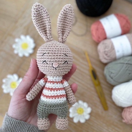 Crochet Bunny Pattern Free