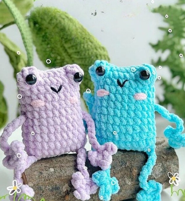 Crochet Leggy Frog
