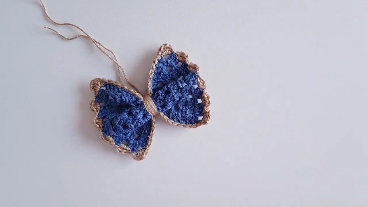 Easy Two-Tone Crochet Bow - Step-by-Step