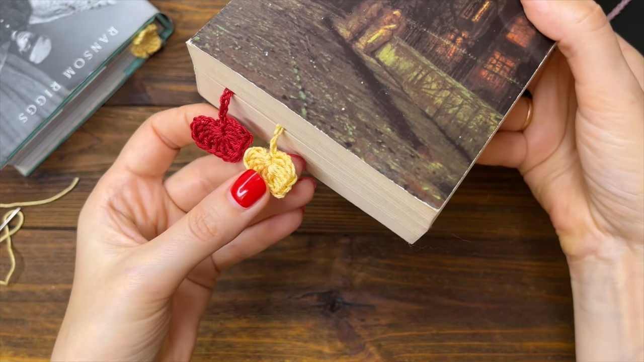 Easy Crochet Flower Bookmark Tutorial for Beginners