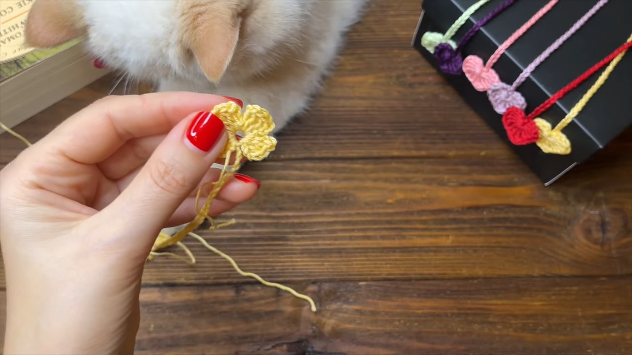 Easy Crochet Flower Bookmark Tutorial for Beginners