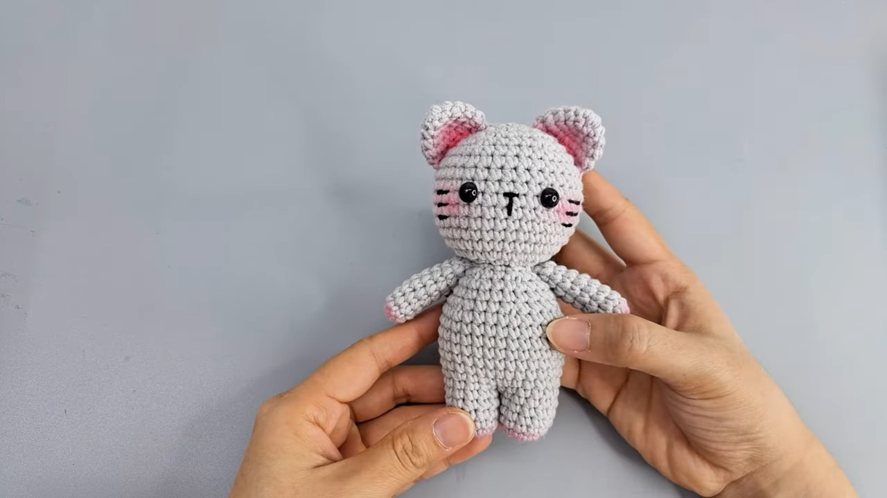 Simple Crochet Cat Tutorial for Beginners