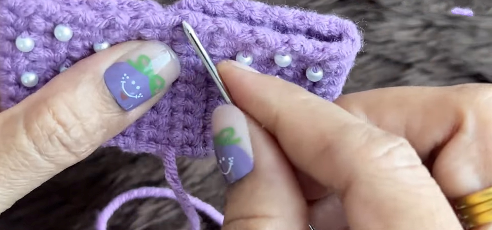 Simple Crochet Beaded Bow Hair Tie Tutorial for Beginners