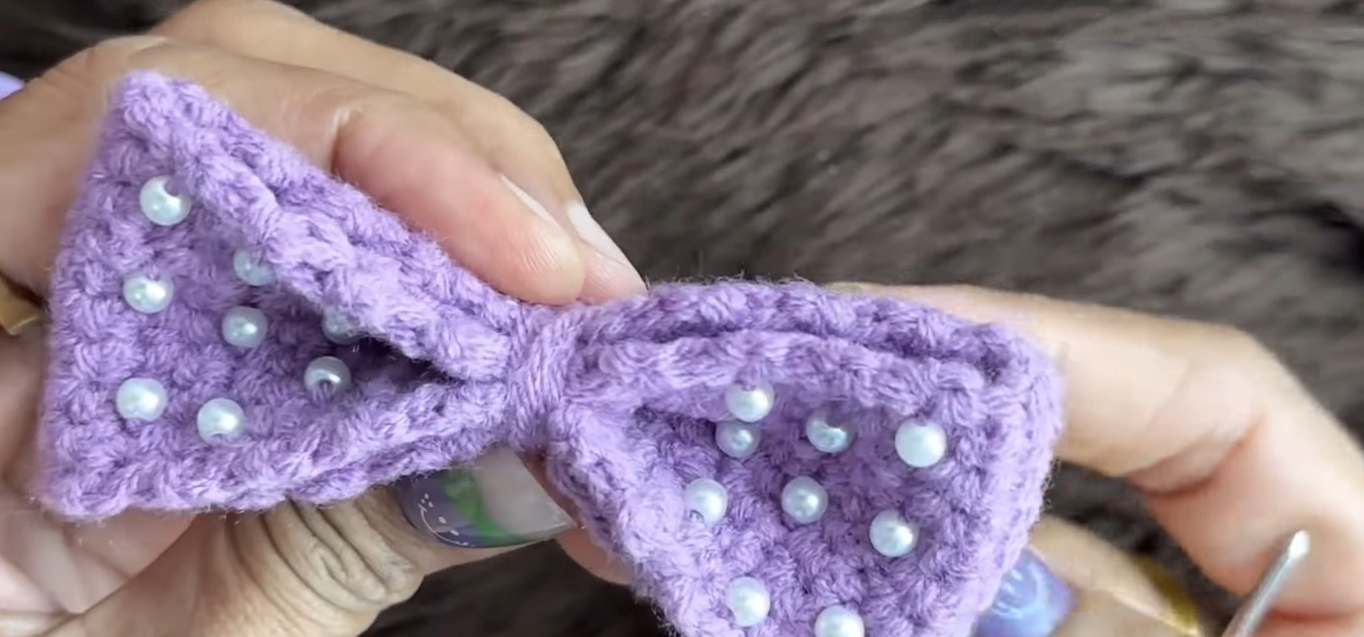 Simple Crochet Beaded Bow Hair Tie Tutorial for Beginners