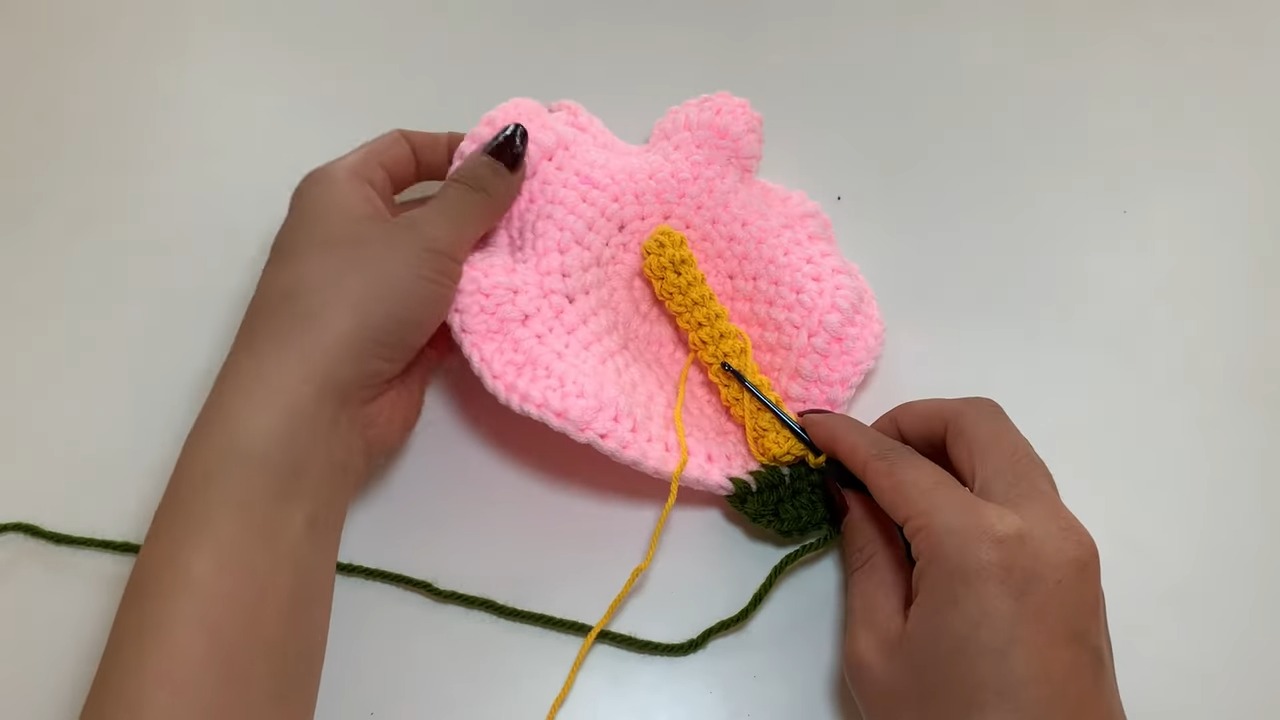 Charming Crochet Calla Lily Pattern Pattern