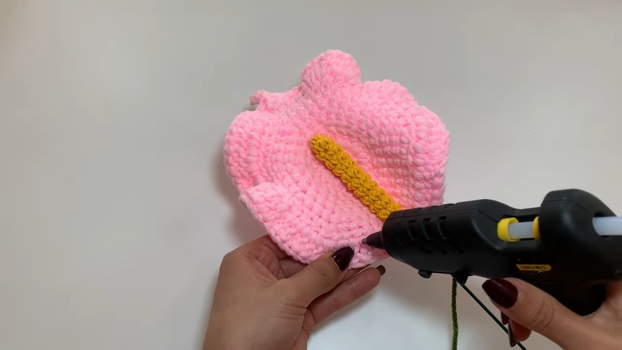 Charming Crochet Calla Lily Pattern Pattern