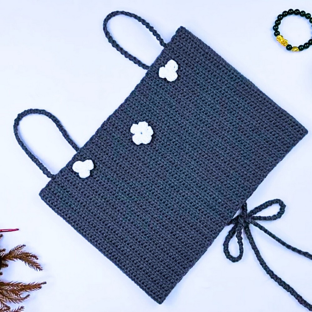 Stylish Crochet Crop Top Pattern - Beginner-Friendly Design