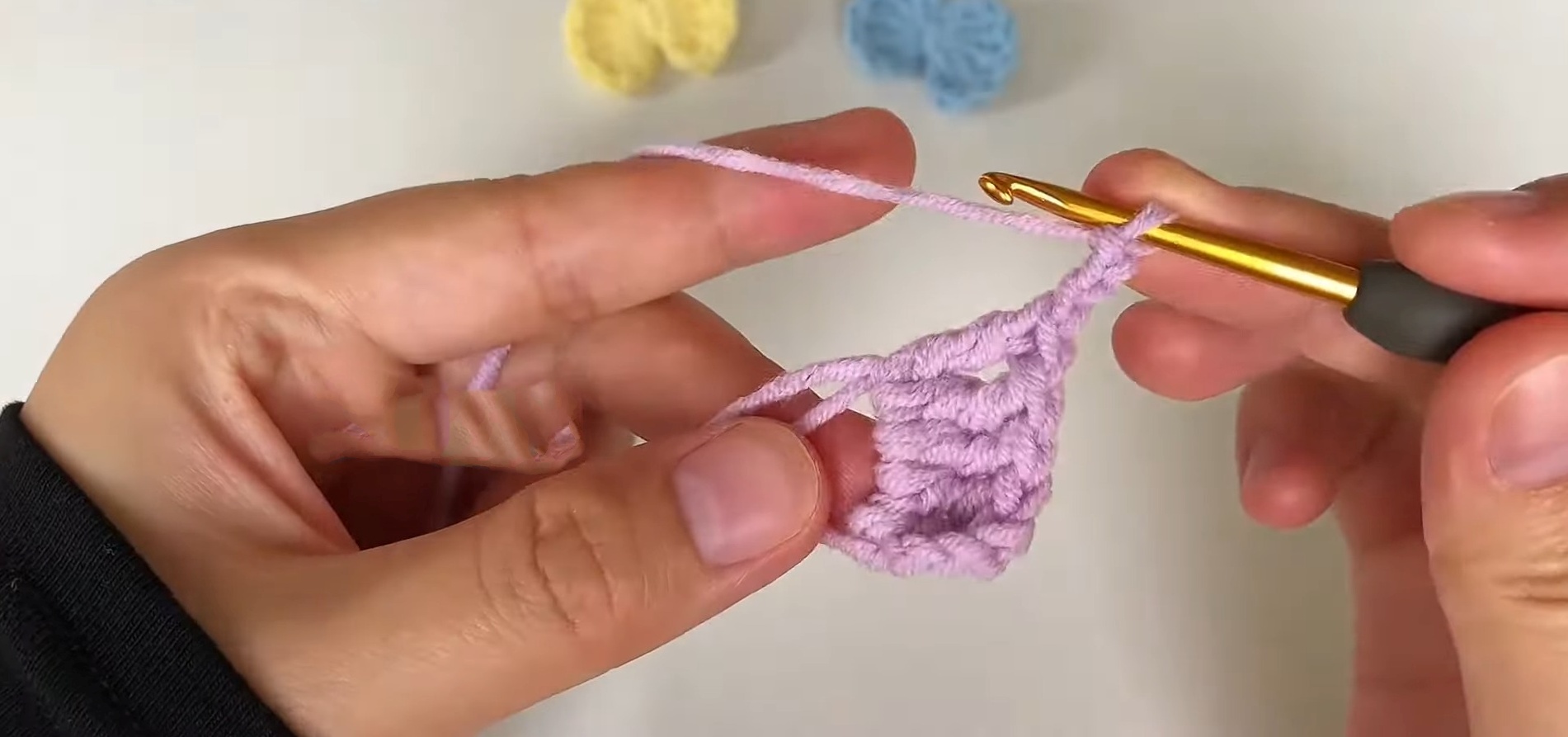Crochet a Small Bow: Simple Step-by-Step Guide