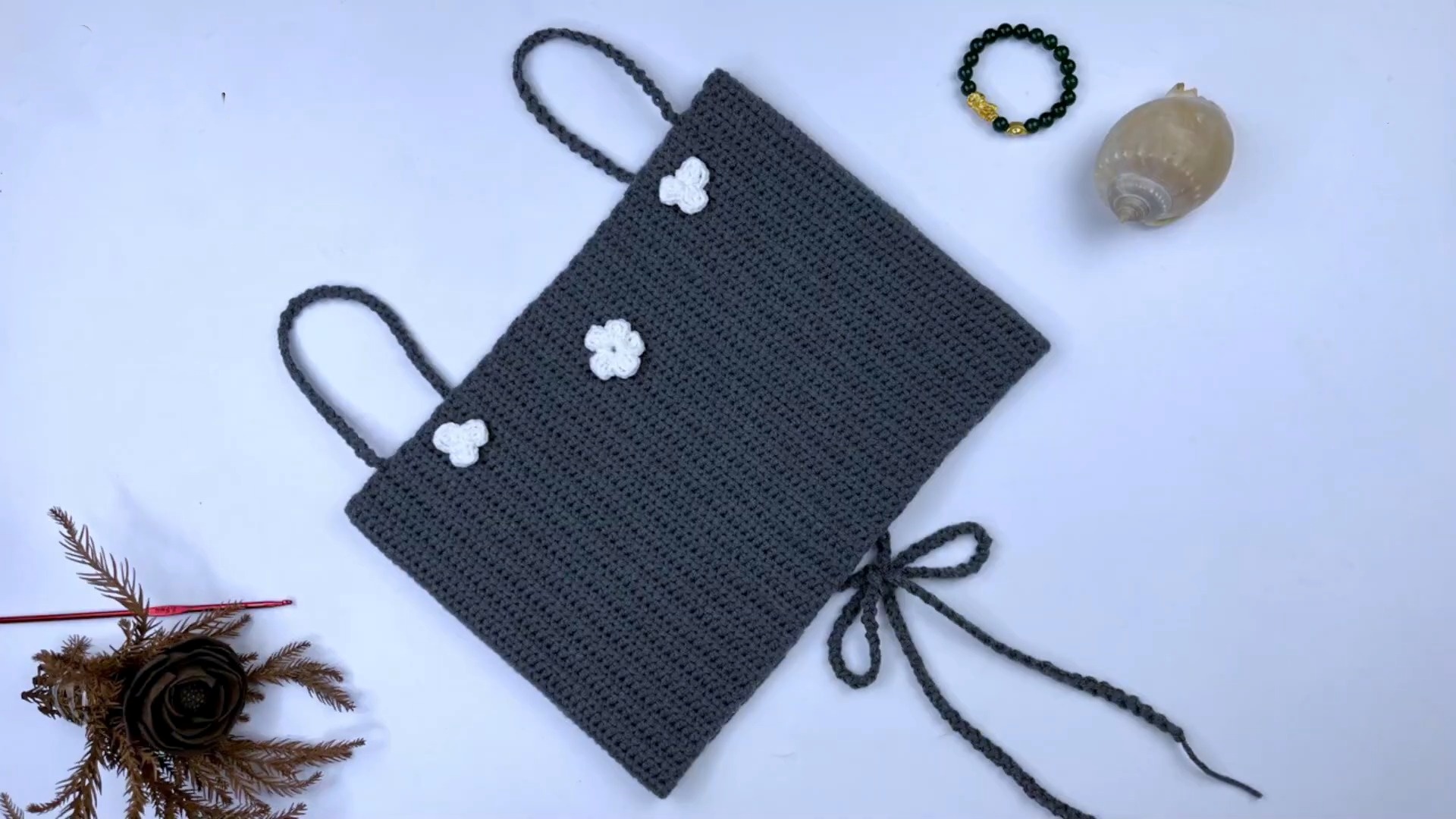 Stylish Crochet Crop Top Pattern - Beginner-Friendly Design