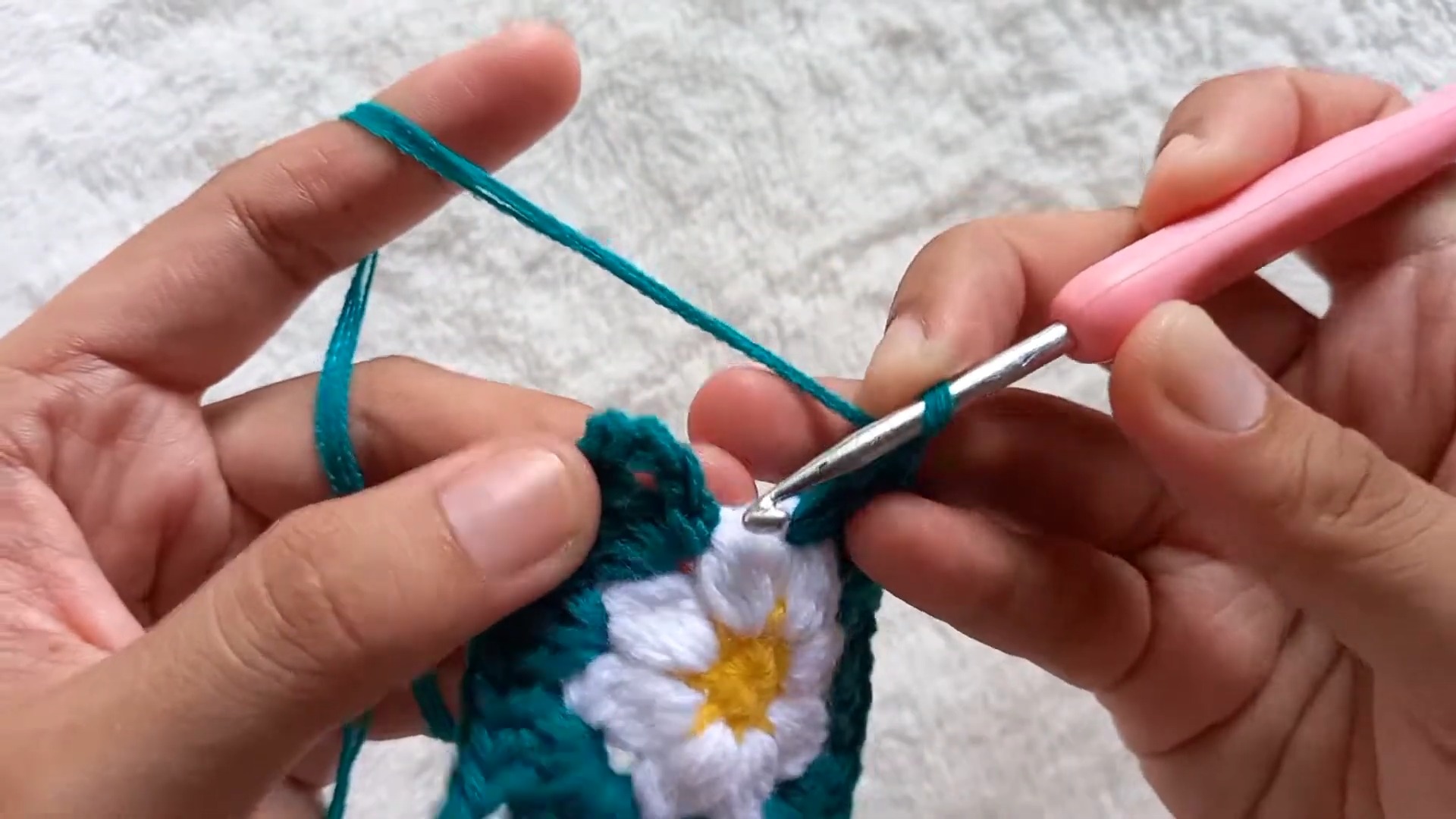 Easy Crochet Water Bottle Holder DIY