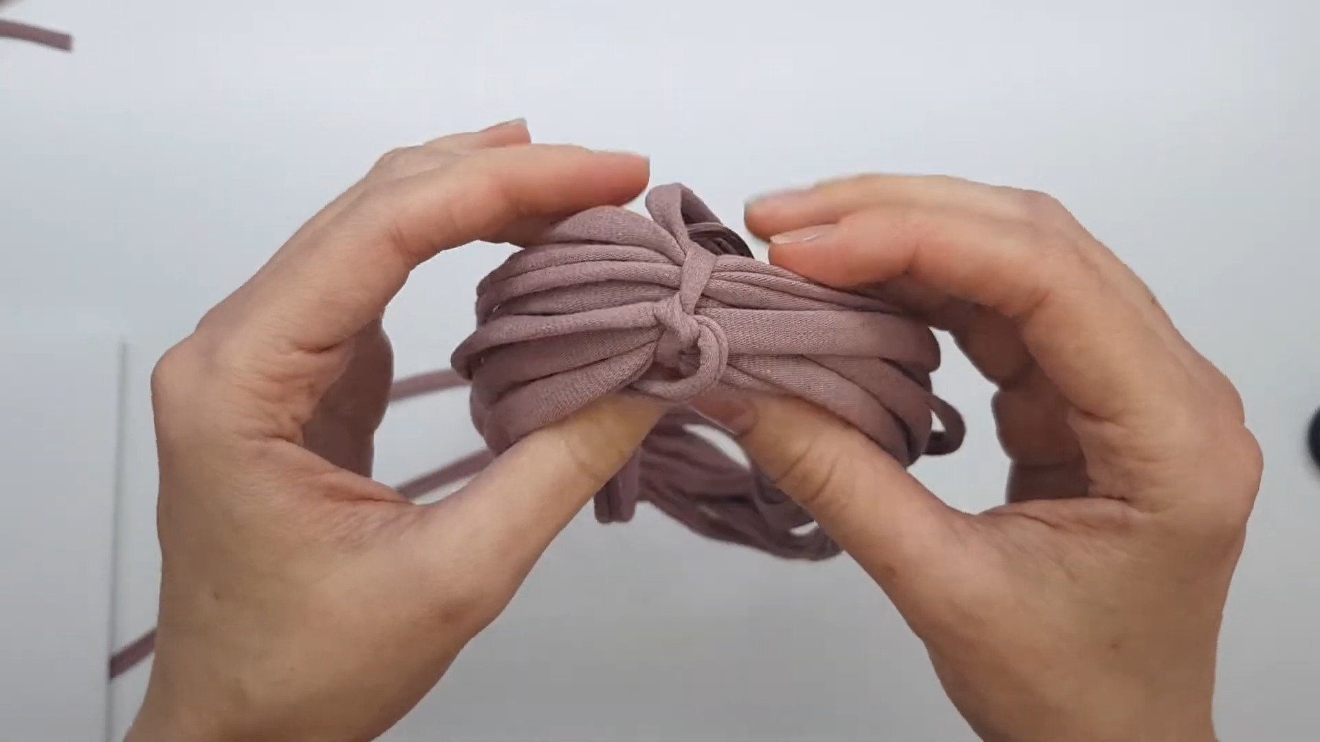 Create Stylish Crochet Tassels with Ease