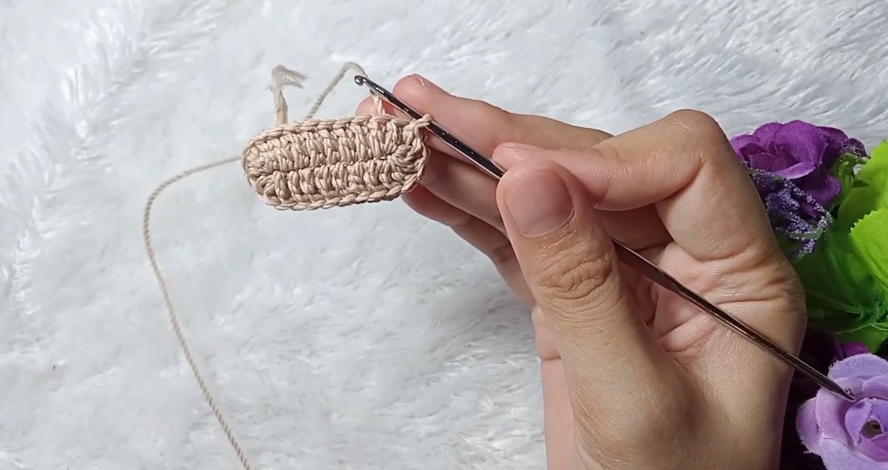 How to Make Adorable Crochet Bear Pins: A Step-by-Step Guide