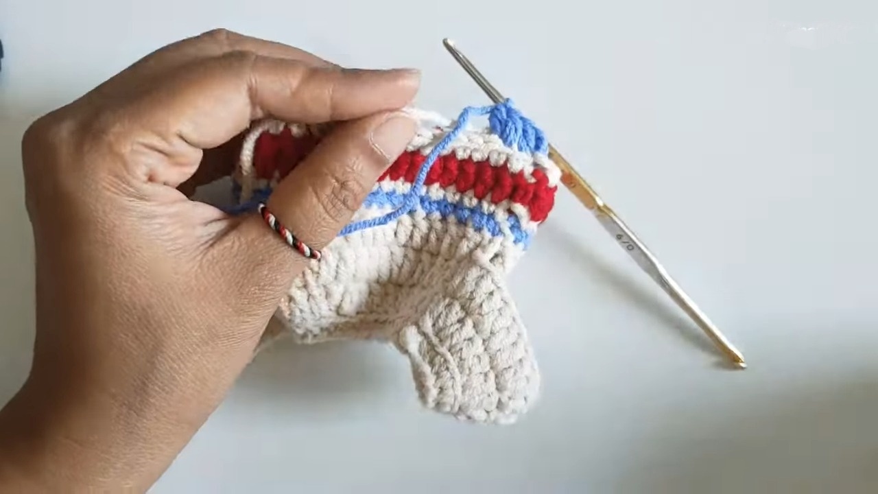Crochet Cell Phone Bag – A Fun & Trendy Pattern