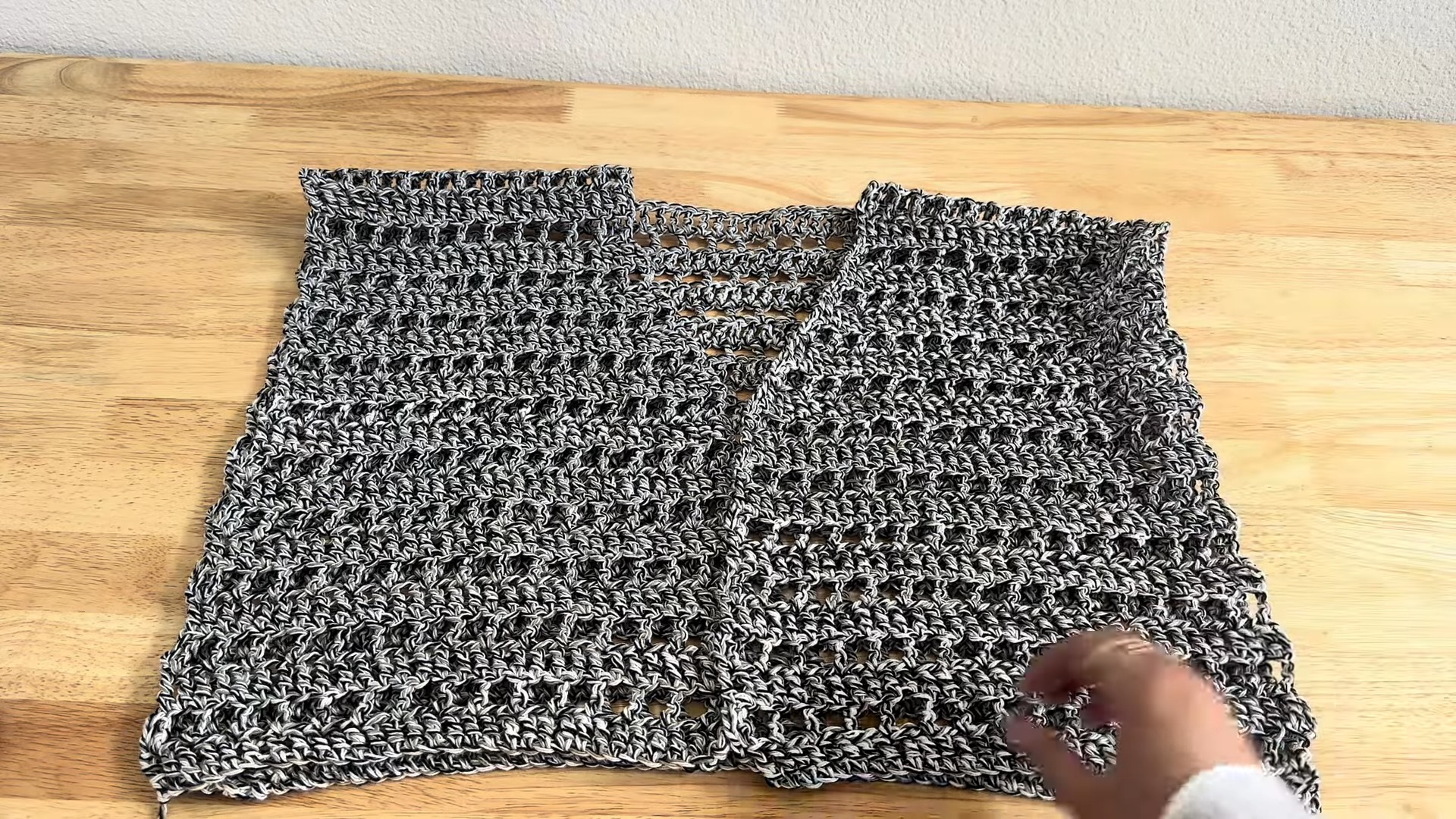 Stylish Crochet Cardigan Pattern for Summer
