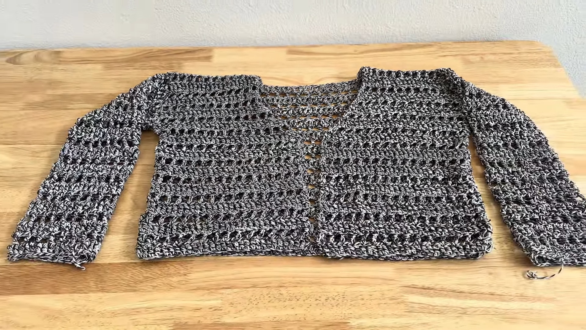Stylish Crochet Cardigan Pattern for Summer