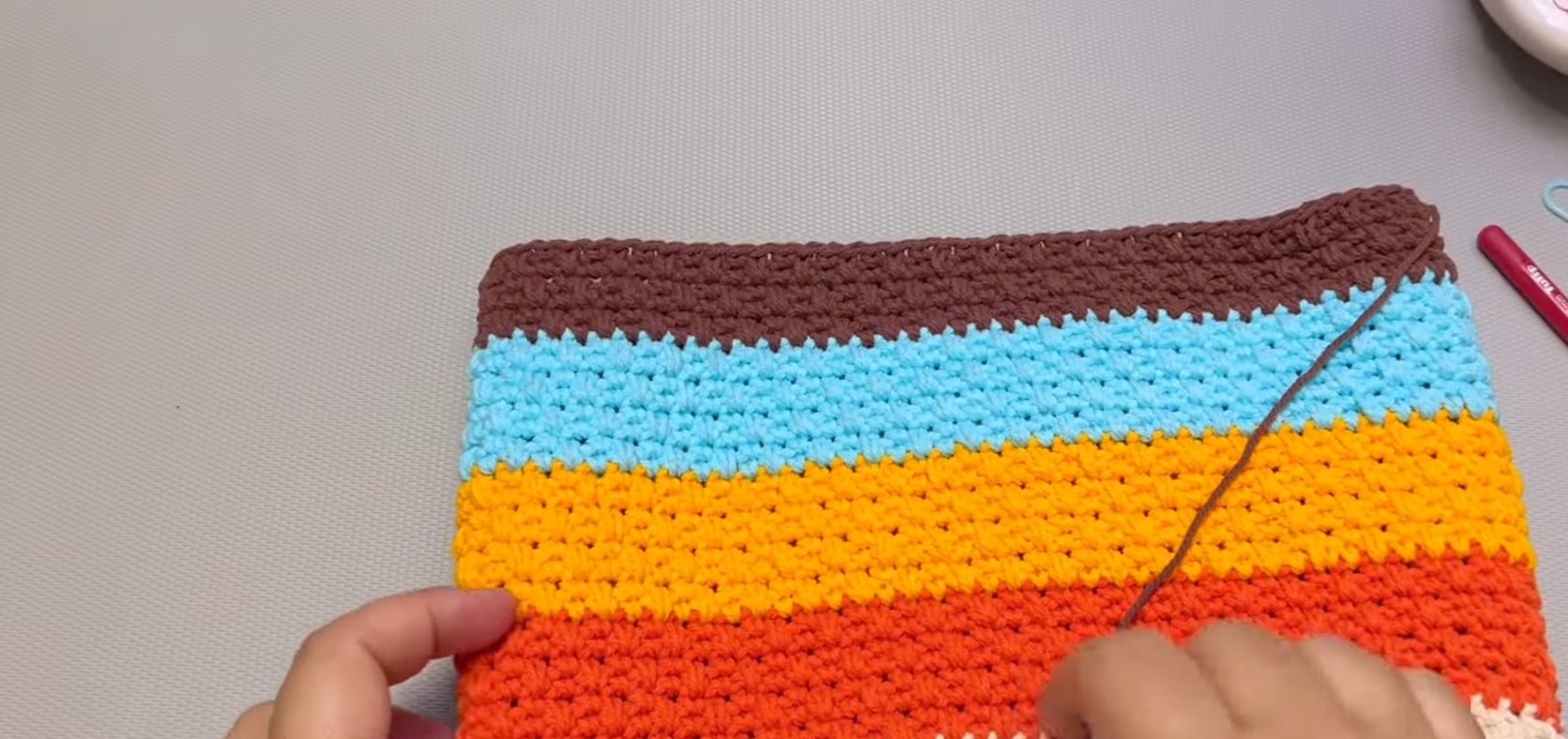 Crochet a Sturdy Handbag Pattern