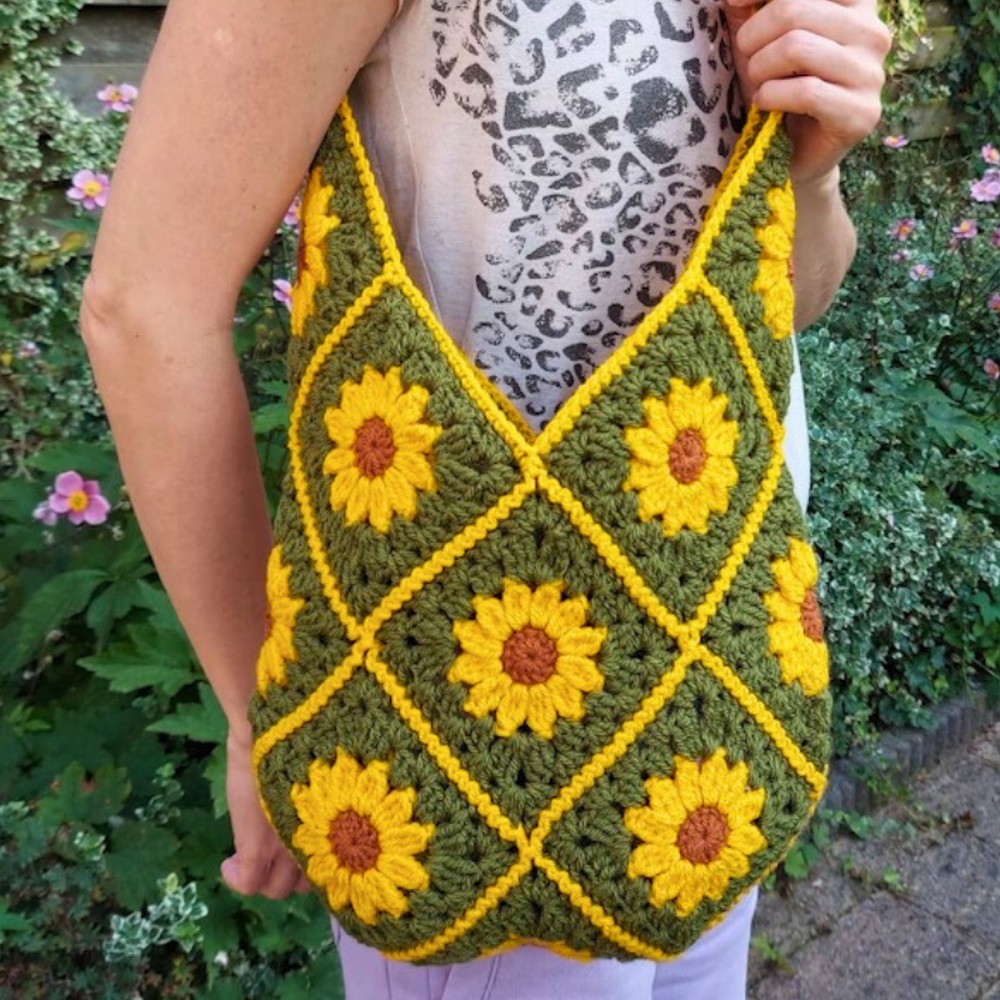 Crochet Sunflower Tote Bag Pattern