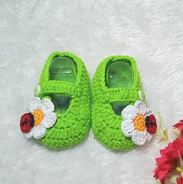 How to Crochet Adorable Baby Shoes