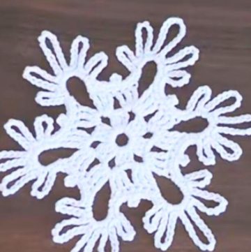 Crochet a Beautiful Snowflake Pattern