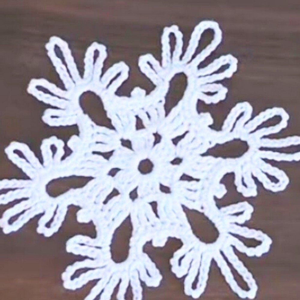 Crochet a Beautiful Snowflake Pattern