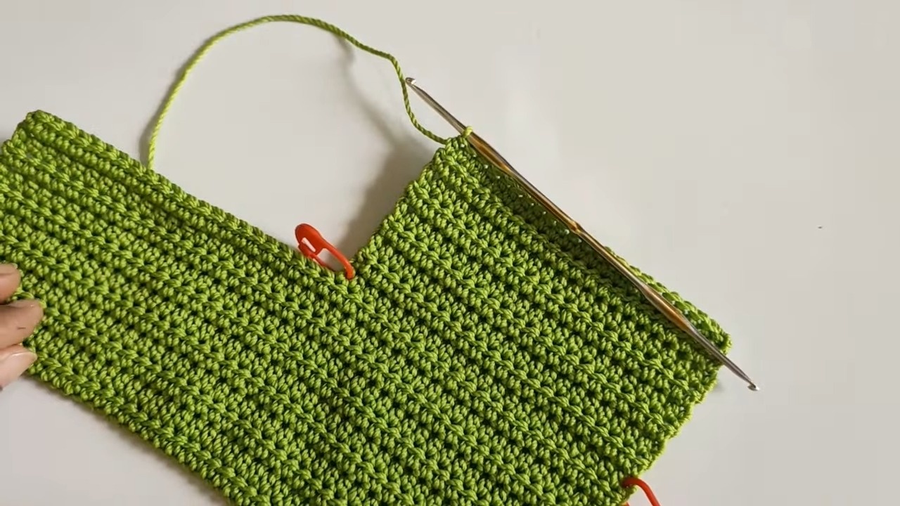 Easy& Stylish Crochet Purse Pattern For Everyone