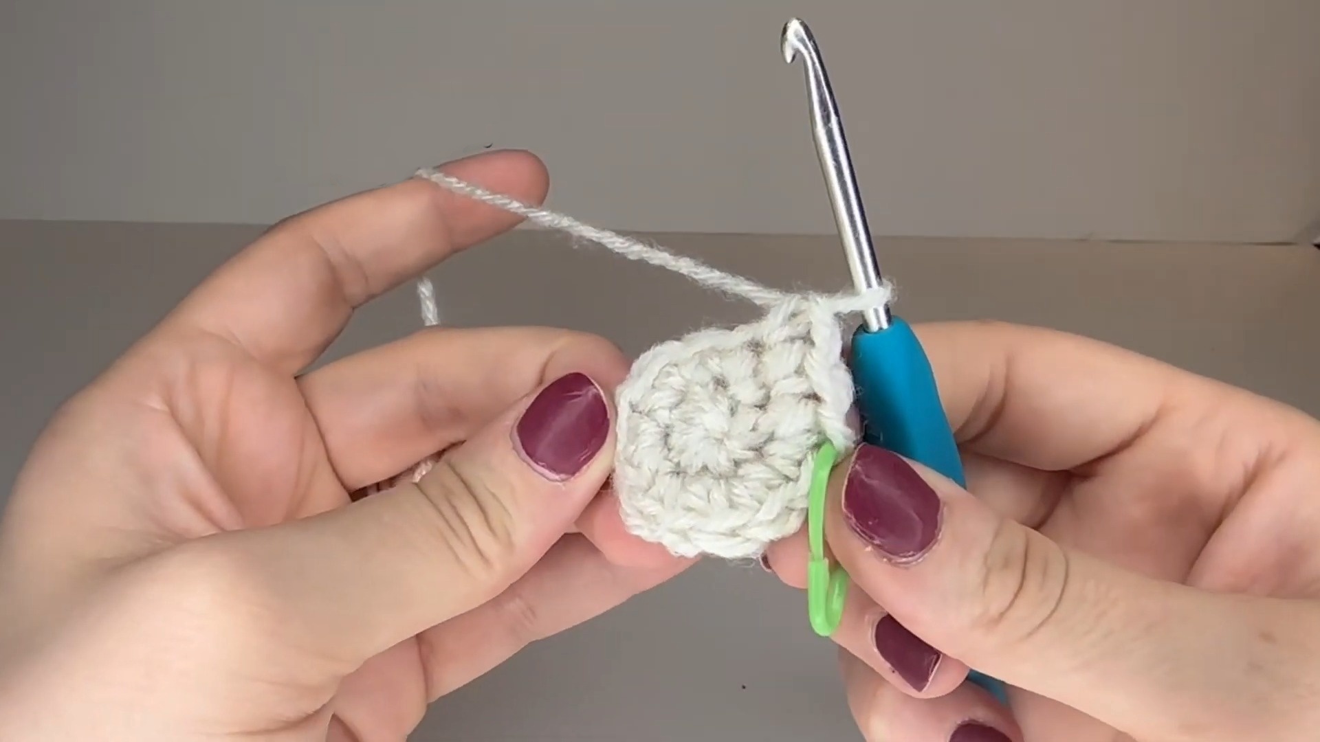 Crochet a Mini Ghost