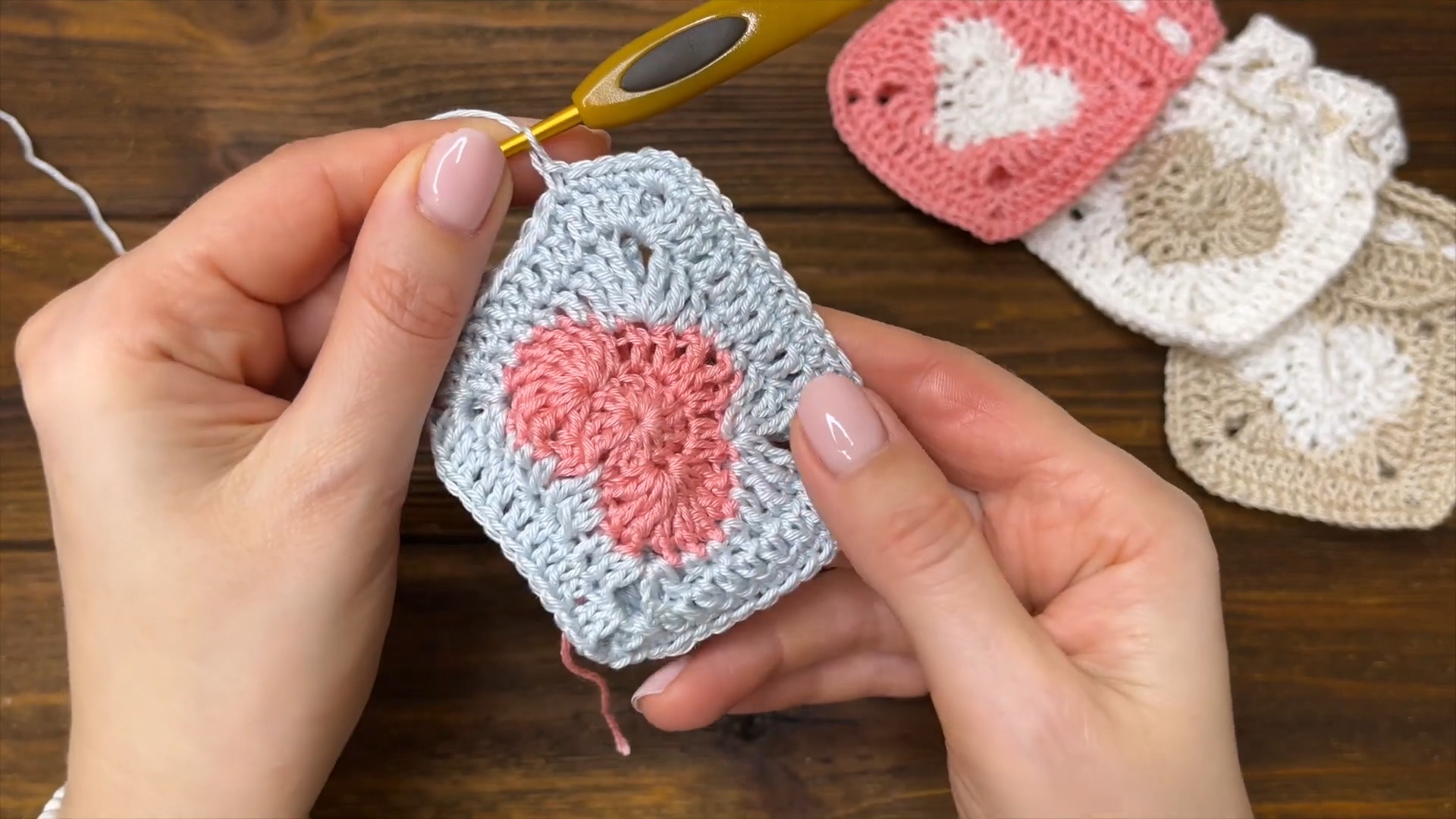 Stylish Crochet Pouch for Everyday Accessories