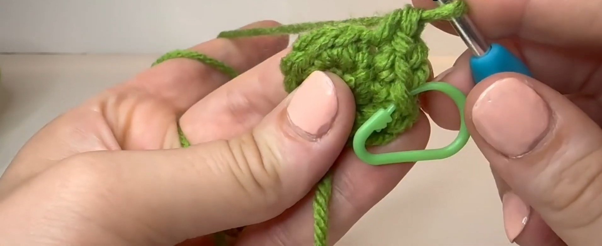 Crochet a Cute Pickle – Beginner-Friendly Tutorial