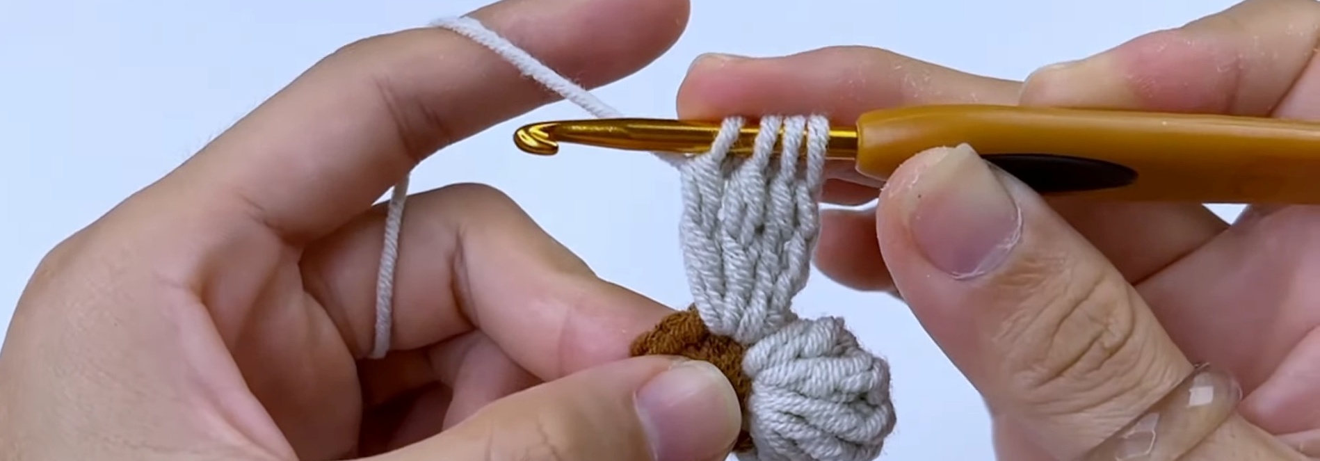 Crochet Daisy Scrunchies